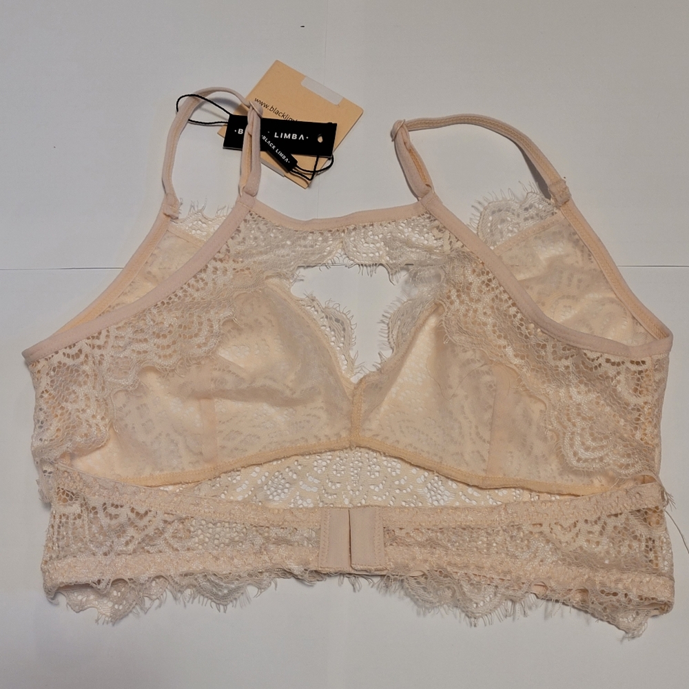 Peachy Pink lace bralette - Picture 2 of 4